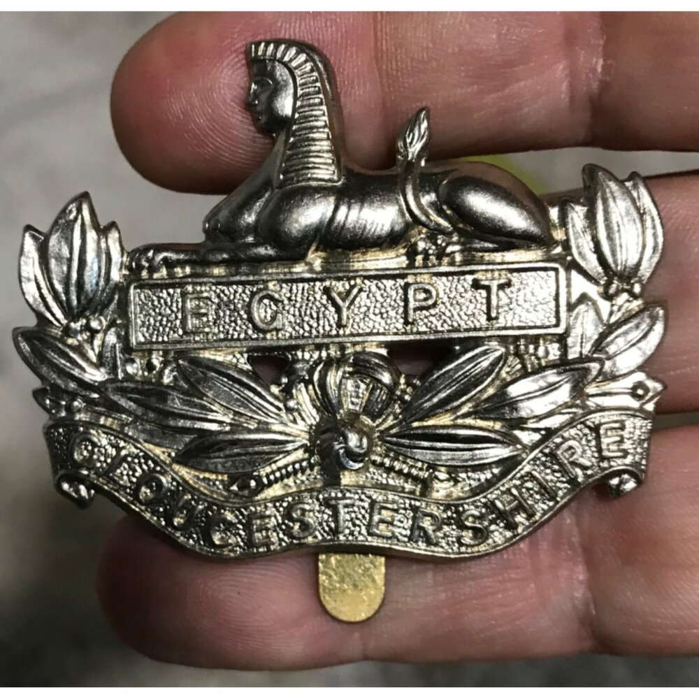 Vintage Gloucestershire Regiment Military Cap Badge Silver Tone Metallic Pin